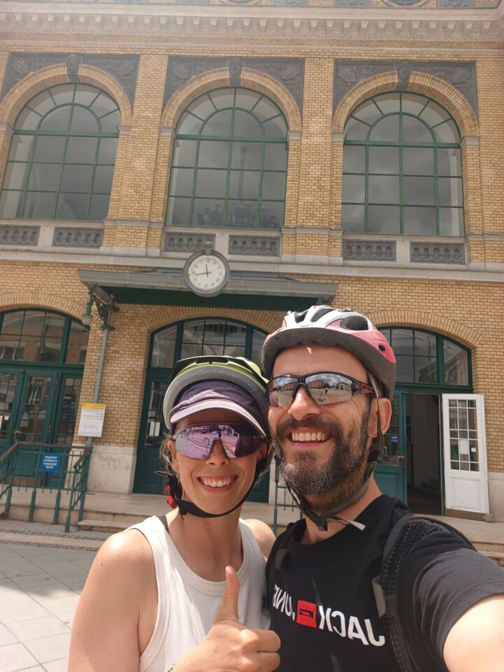 Happy at Szeged Train Station, after some adventure!
