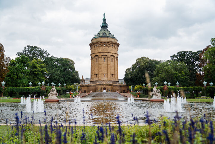 Mannheim_Wasserturm_(c)_saddlestories.at.jpg