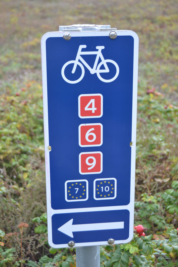 New signage along EuroVelo 7 and EuroVelo 10 south of Copenhagen