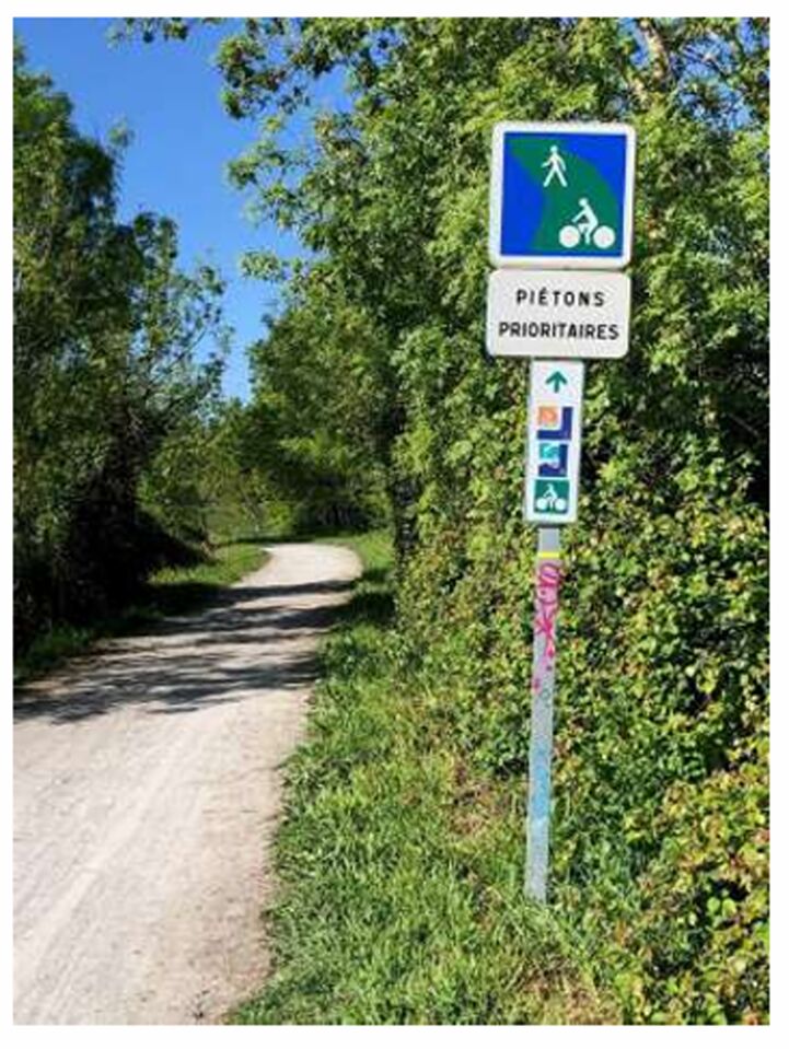 Safe cycle itinerary and new signs implemented in Nantes