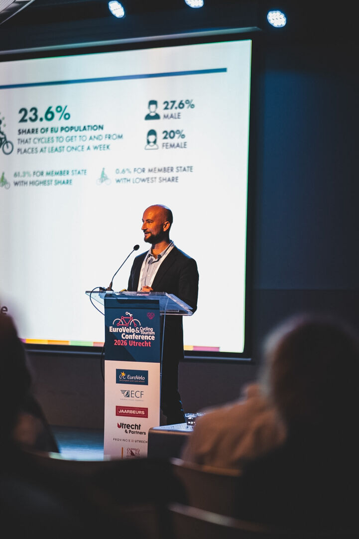 Holger Haubold presented a new report on the economic benefits and volume of cycling tourism and leisure cycling.