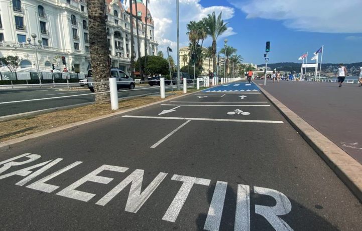 Promenade des anglais, Nice (France) along EuroVelo 8 - Mediterranean Route - 20minutes.fr