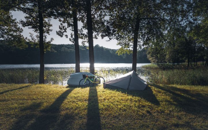 Camping adapté aux cyclistes ©Marek Piwnicki