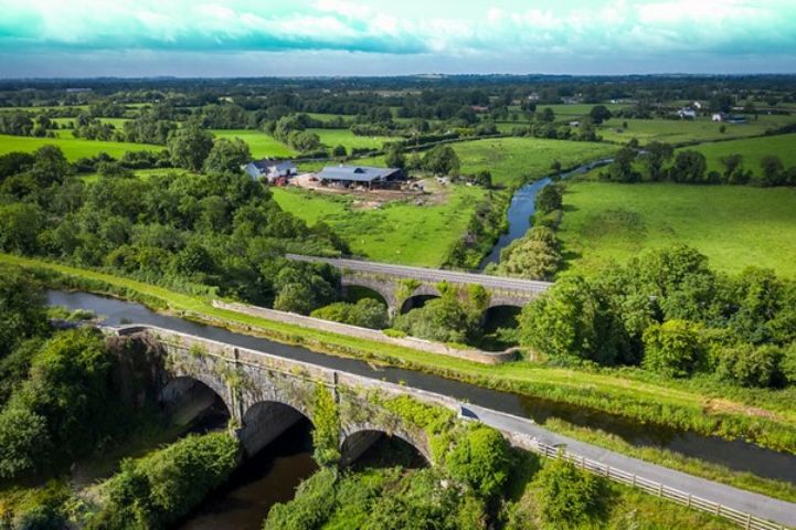 Royal Canal Greenway Aqueduct, Ireland ©Sport Ireland Outdoors