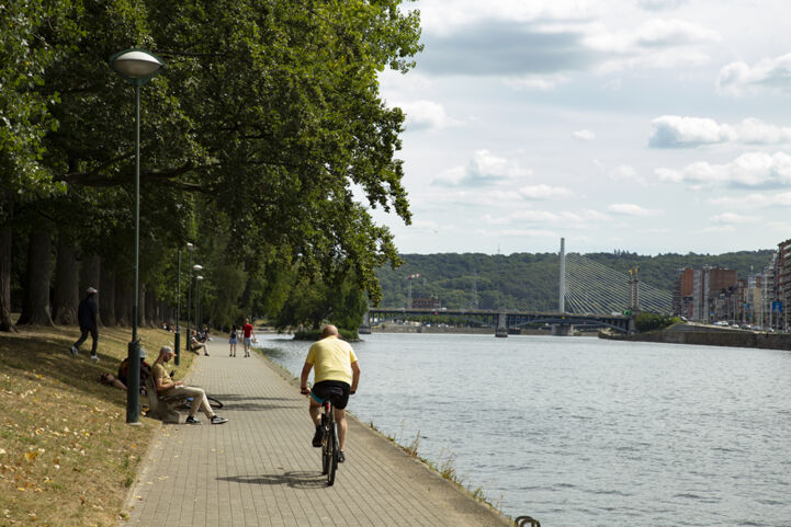 Cycling along the Meuse, Liege