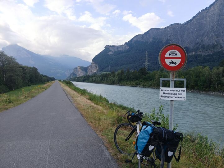 EuroVelo 15 in Switzerland © Alexandra Fournier/ECF