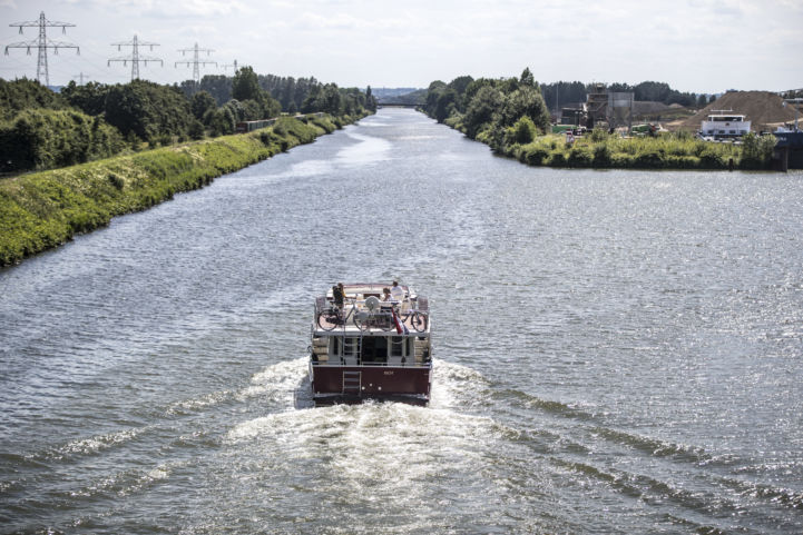 Limburg uitzicht op de Maas (4).JPG