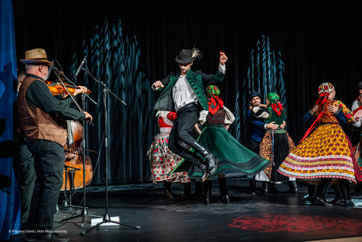 Traditional Hungarian folklore dance