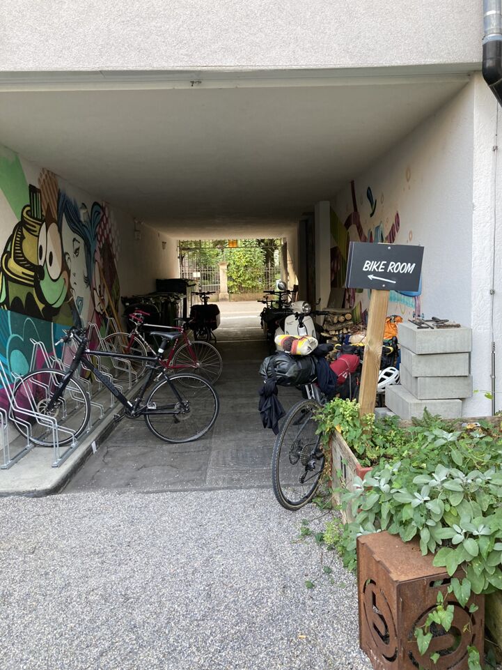 Cycling-friendly hostel in Basel - Alexandra Fournier picture