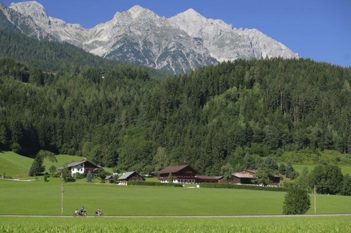 Der Ennsradweg bei Schladming (c) Steiermark Tourismus Arjan Kruik.jpg