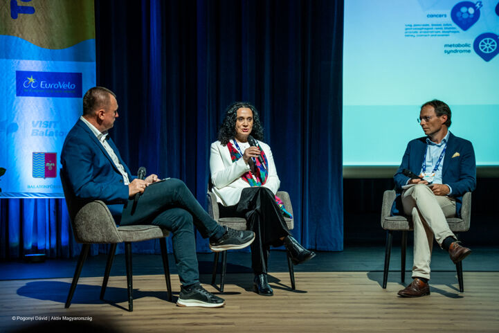 Keynote on cycling and health with Nino Sharashidze and Dr László Babai