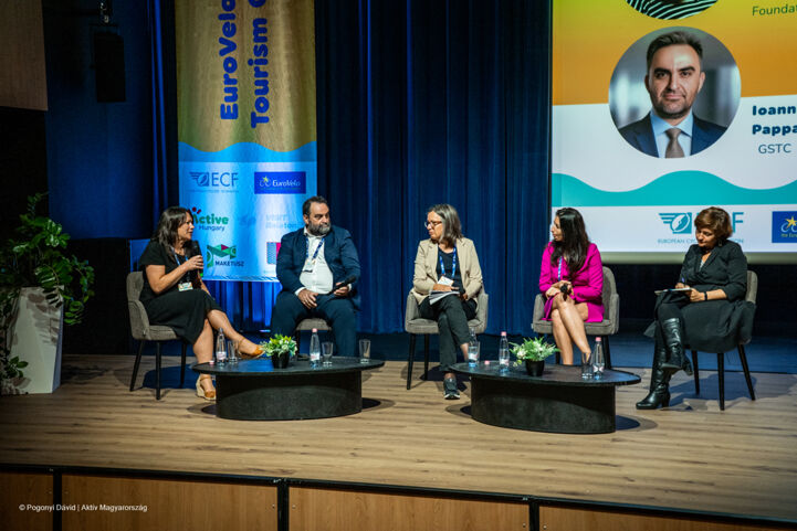 Panel discussion on "Cycling at the heart of sustainable tourism: from strategies to actions"