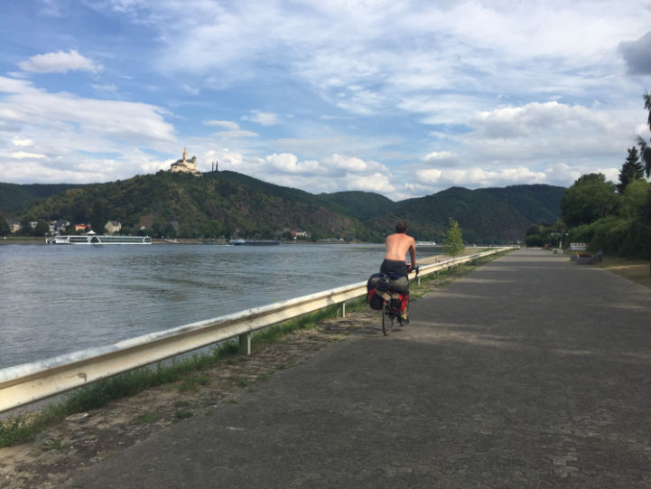 EuroVelo 15, Cycling towards the Rhine Gorge, Germany © Mat and Harriet Hall