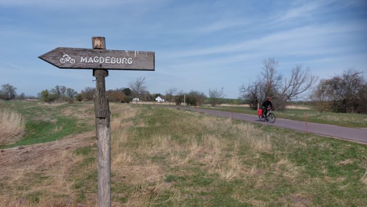 A spoiler from the first section of the trip on the Elberadweg before joining EuroVelo 7 - Sun Route - wondering if the paths in this cycling paradise are as old as this sign.